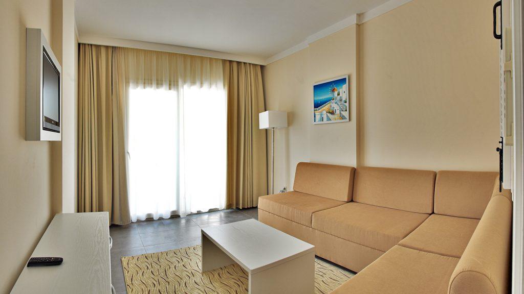 Batihan Beach Resort & Spa คูซาดาซี ภายนอก รูปภาพ