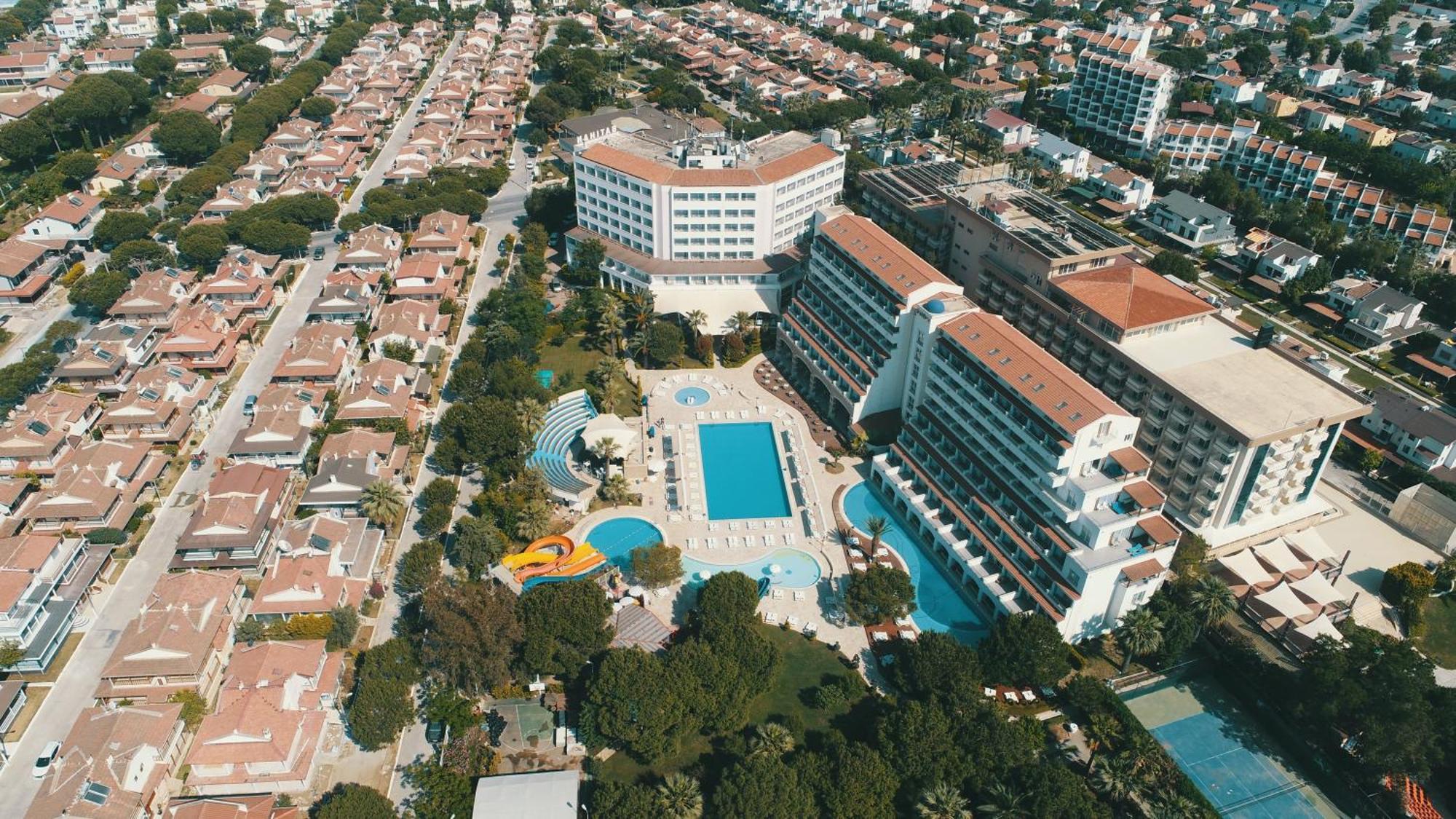 Batihan Beach Resort & Spa คูซาดาซี ภายนอก รูปภาพ